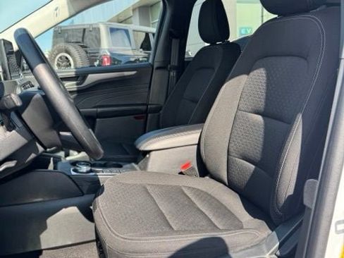 Certified 2025 Ford Escape Active AWD/4WD image 14