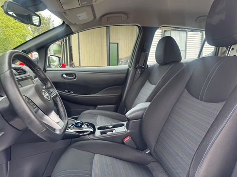 Used 2023 Nissan Leaf SV Plus FWD image 11