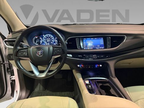 Used 2022 Buick Enclave Avenir w/ Avenir Technology Package image 3