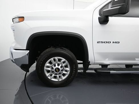 Certified 2025 Chevrolet Silverado 2500 LT w/ Convenience Package image 10