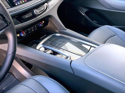 Used 2023 Buick Enclave Essence w/ Experience Buick Package image 15