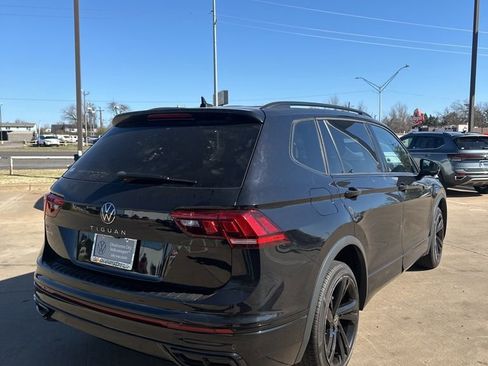 Used 2023 Volkswagen Tiguan SE R-Line FWD image 5
