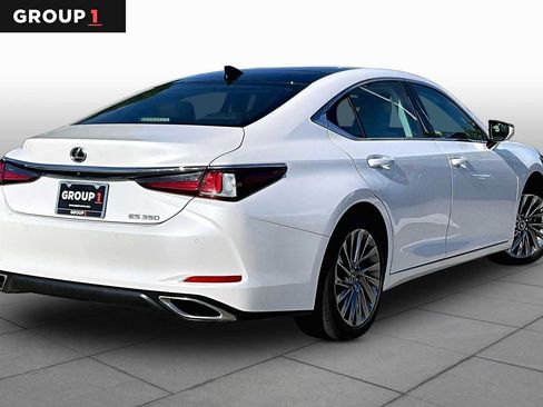 Used 2024 Lexus ES 350 w/ Technology Package FWD image 11