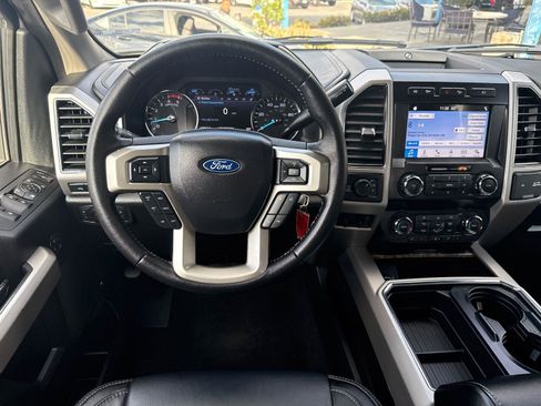 Certified 2019 Ford F250 Lariat w/ Lariat Value Package image 22