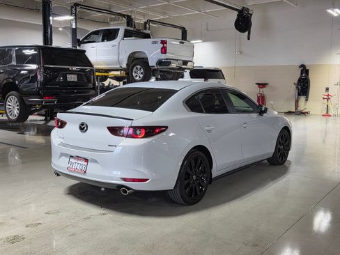Used 2024 MAZDA MAZDA3 s FWD image 7