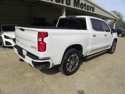 Used 2022 Chevrolet Silverado 1500 High Country w/ Technology Package AWD/4WD image 8