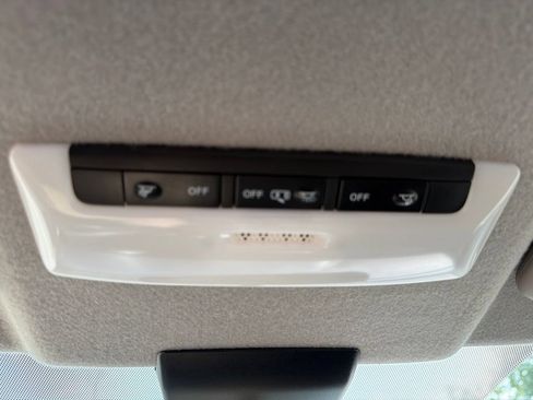 Used 2024 Nissan Kicks S FWD image 22
