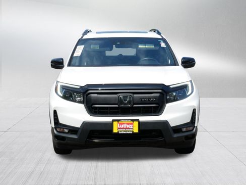 Certified 2025 Honda Passport Black Edition image 2