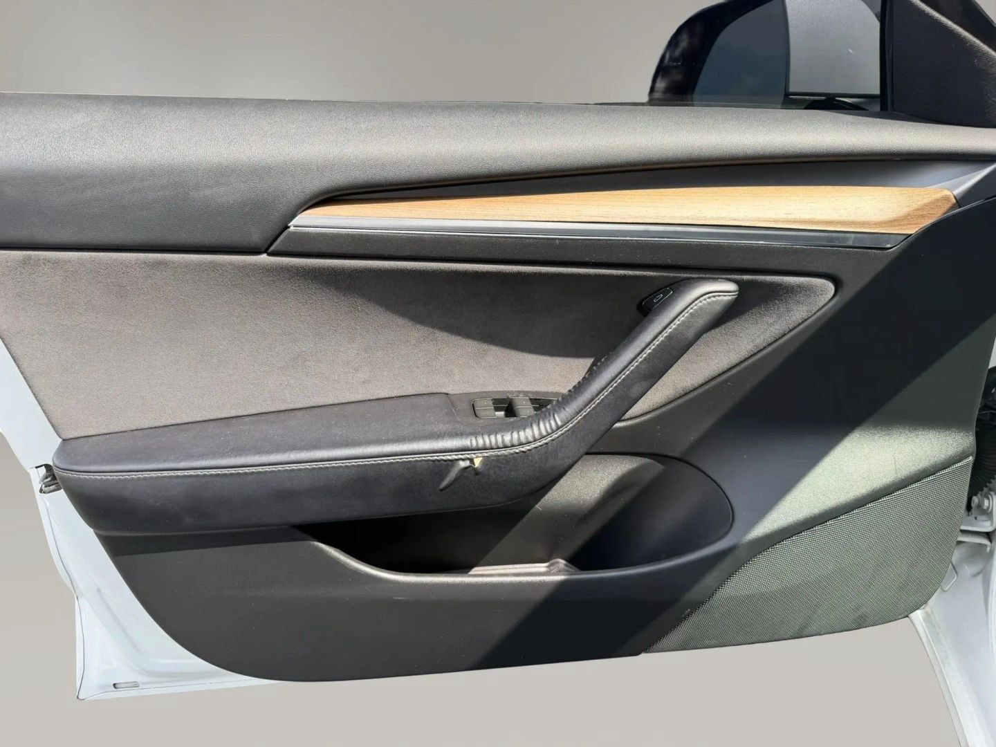 Used 2022 Tesla Model 3 RWD image 9