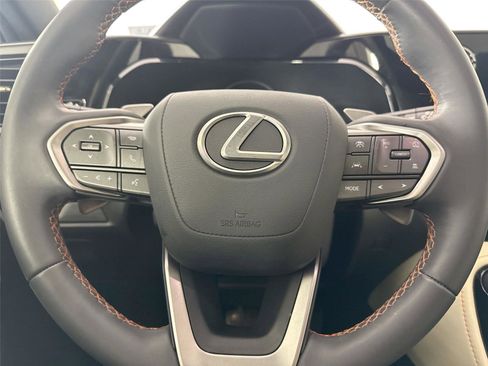 Used 2022 Lexus NX 350 AWD image 17