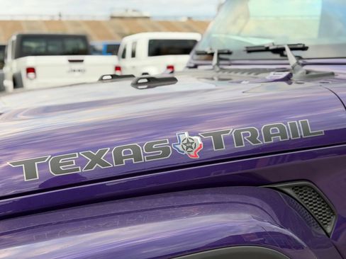 New 2026 Jeep Gladiator Sport image 10