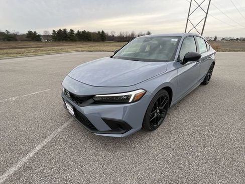 Used 2023 Honda Civic Sport image 10