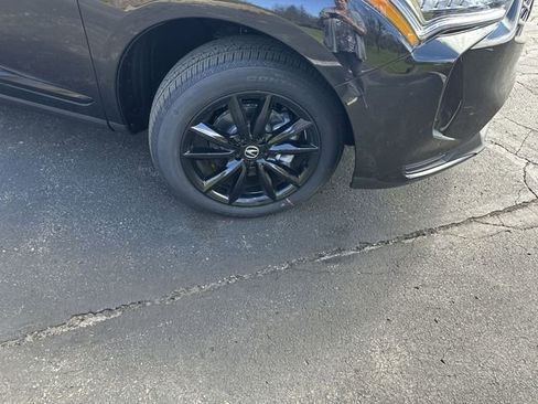 New 2026 Acura RDX SH-AWD image 11