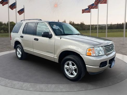 Used 2004 Ford Explorer Sport XLT RWD image 1