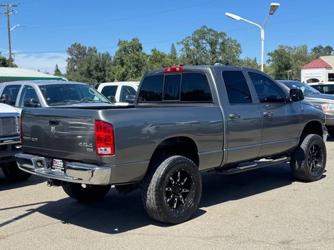 Used 2005 Dodge Ram 2500 Truck SLT AWD/4WD image 3