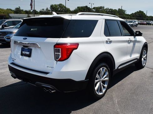 Used 2023 Ford Explorer Platinum w/ Technology Package AWD/4WD image 15