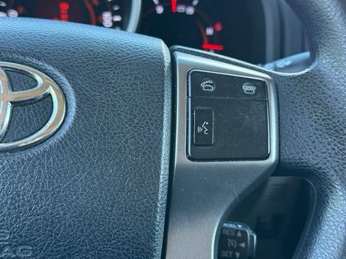 Used 2011 Toyota 4Runner Trail AWD/4WD image 24