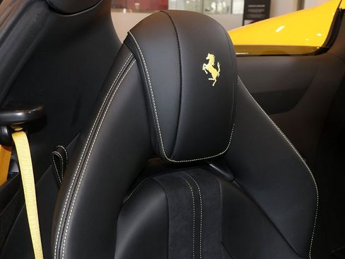 Certified 2021 Ferrari 812 GTS image 37