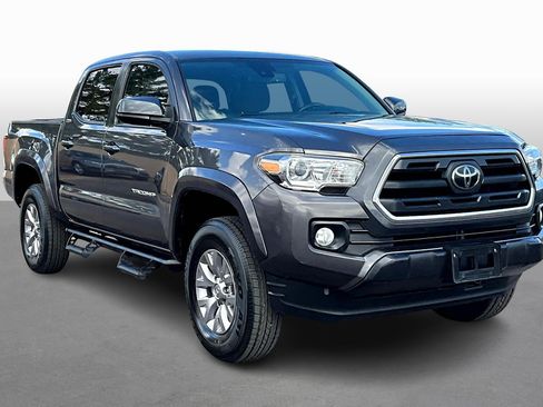 Used 2019 Toyota Tacoma SR5 image 10