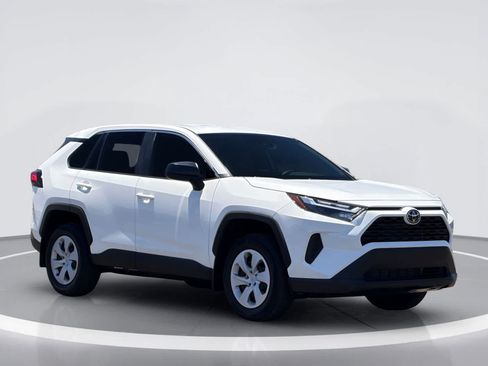 Certified 2025 Toyota RAV4 LE AWD/4WD image 6