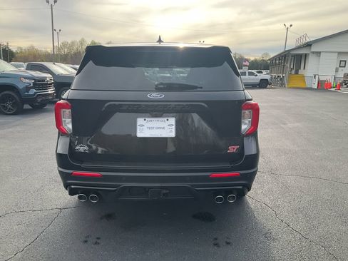 Used 2022 Ford Explorer ST w/ Equipment Group 401A AWD/4WD image 6