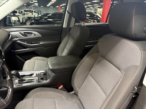 Used 2019 Chevrolet Traverse LT image 20