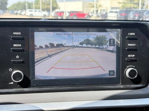 Used 2022 Kia K5 LXS FWD image 10