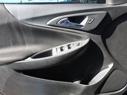 Used 2024 Chevrolet Malibu RS FWD image 30