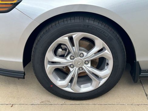 New 2025 Honda Accord LX image 9