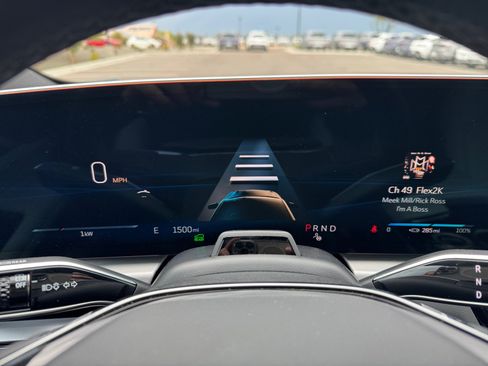 Used 2025 Cadillac Lyriq Sport AWD/4WD image 10