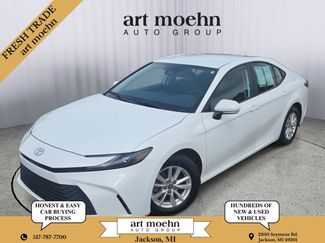 Used 2025 Toyota Camry LE FWD video 1