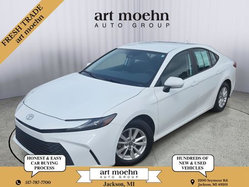 Used 2025 Toyota Camry LE FWD image 1