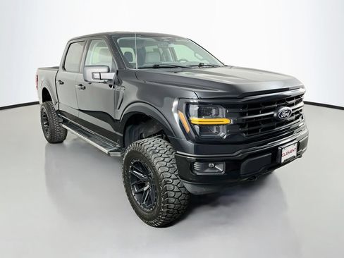Used 2024 Ford F150 XLT AWD/4WD image 3