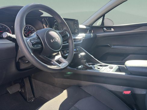 Used 2022 Kia K5 LXS image 28