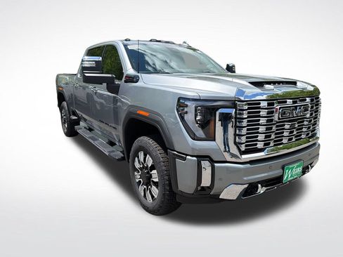 New 2026 GMC Sierra 2500 Denali w/ Denali Reserve Package AWD/4WD image 7