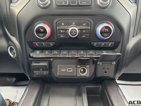 Used 2020 GMC Sierra 2500 Denali w/ Denali Ultimate Package image 32