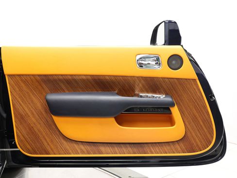 Used 2016 Rolls-Royce Dawn Convertible 2D image 10