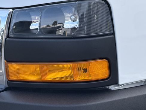 Used 2015 GMC Savana 2500 w/ Savana Pro Plus Package image 5