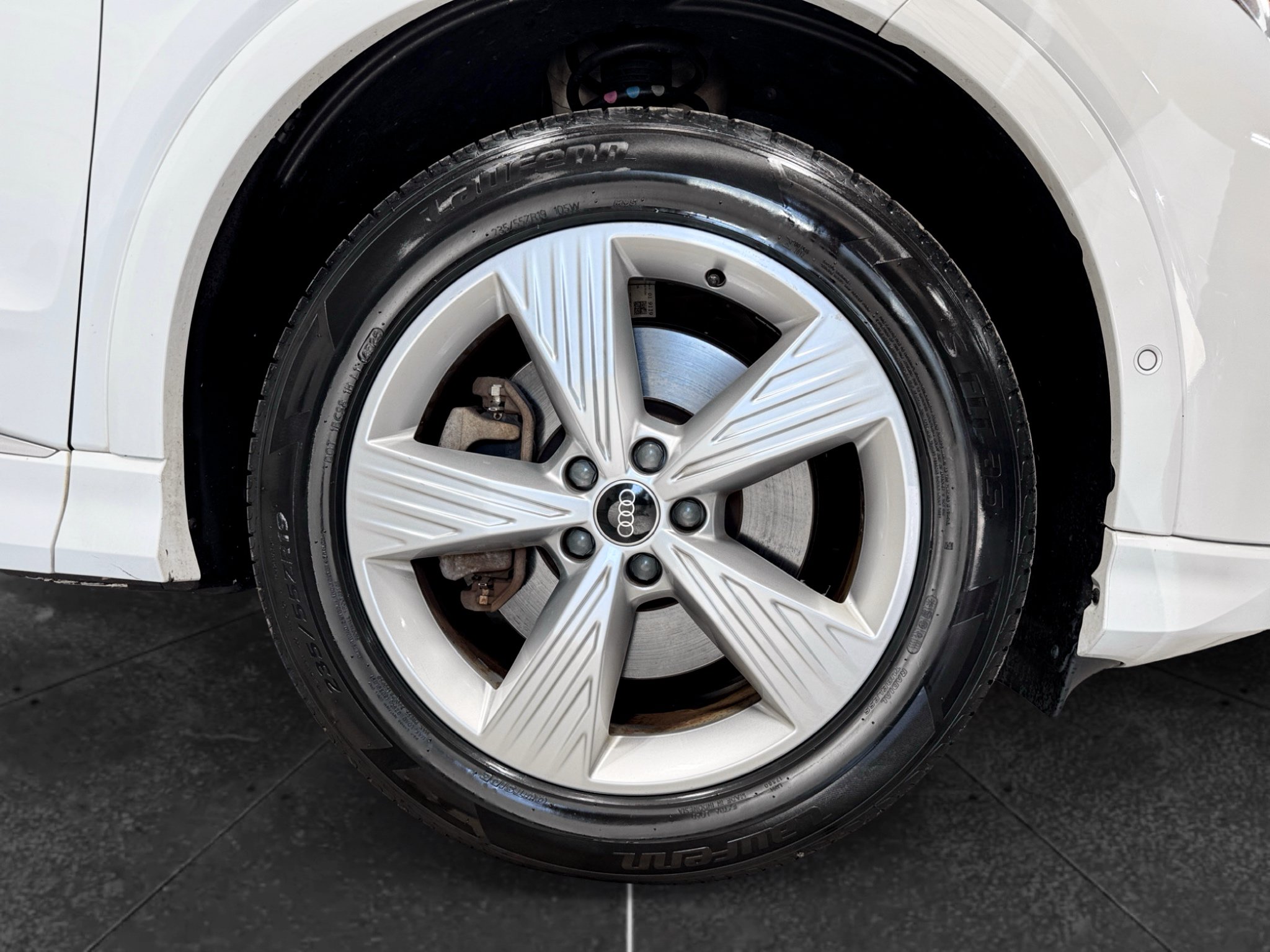 Used 2023 Audi Q4 e-tron Premium Plus AWD/4WD image 32