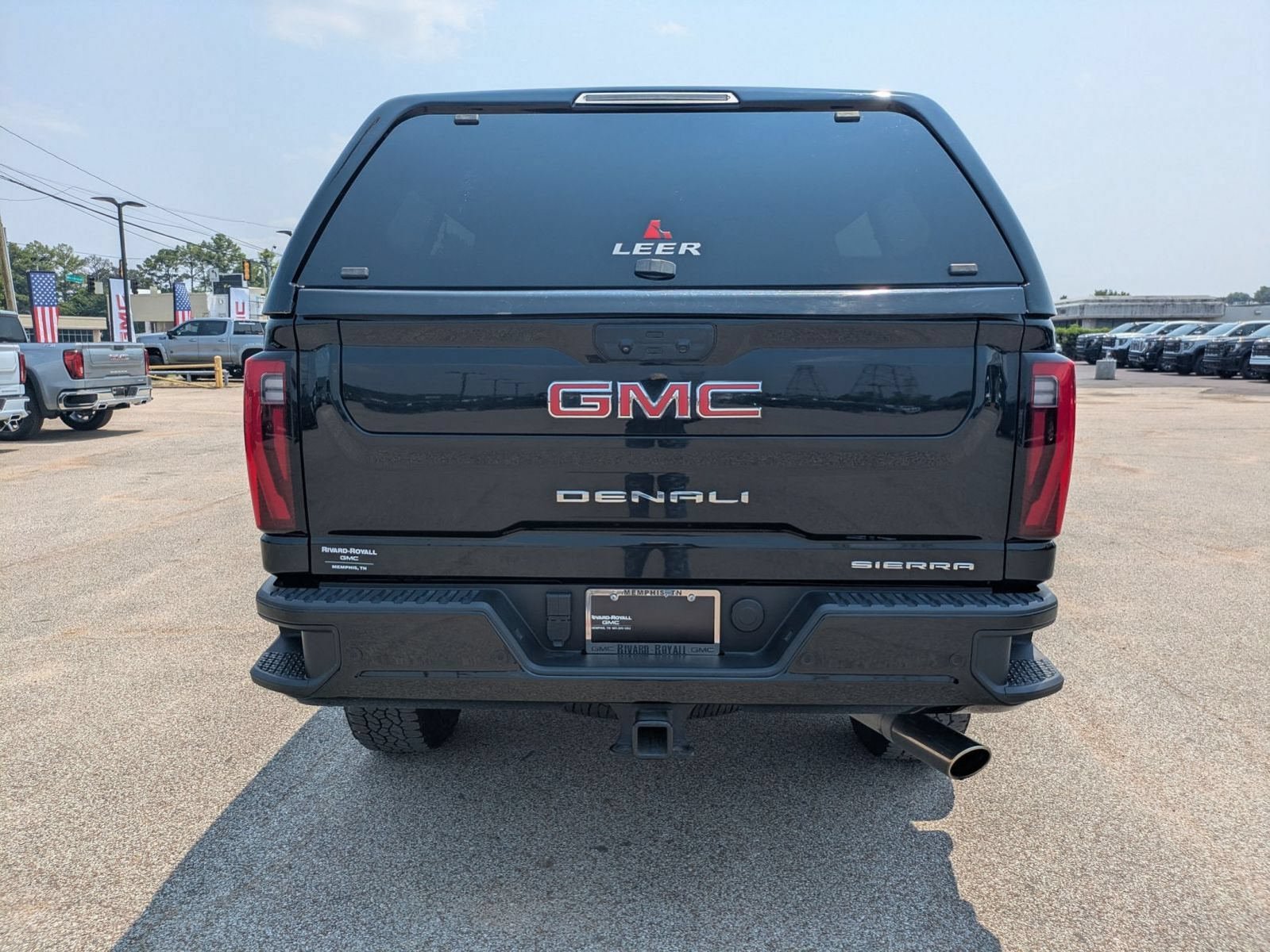 Used 2025 GMC Sierra 2500 Denali w/ Technology Package AWD/4WD image 4