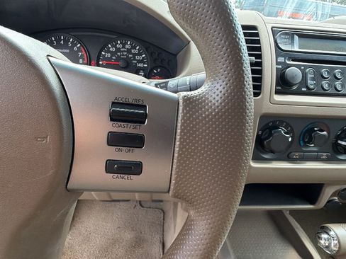 Used 2007 Nissan Frontier SE w/ SE Value Truck Pkg RWD image 21