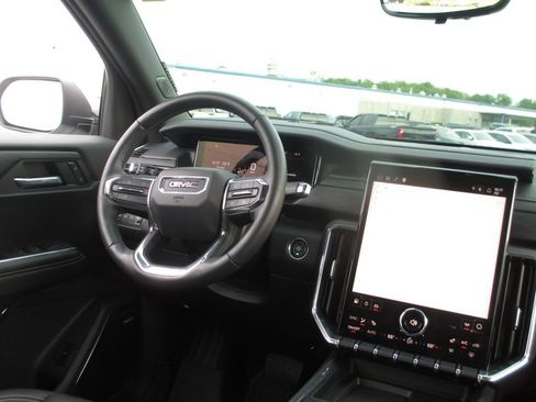 Used 2026 GMC Acadia Elevation w/ Black Edition AWD/4WD image 29