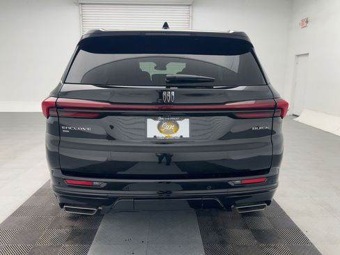 Used 2025 Buick Enclave Sport Touring image 10