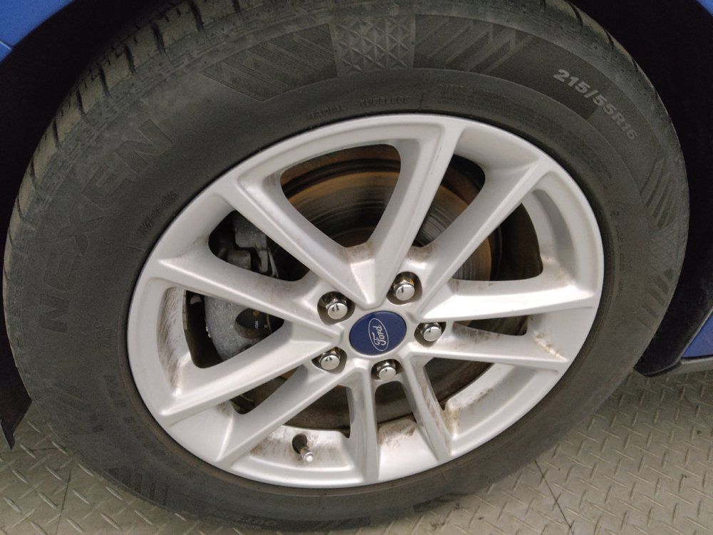 Used 2018 Ford Focus SE FWD image 31