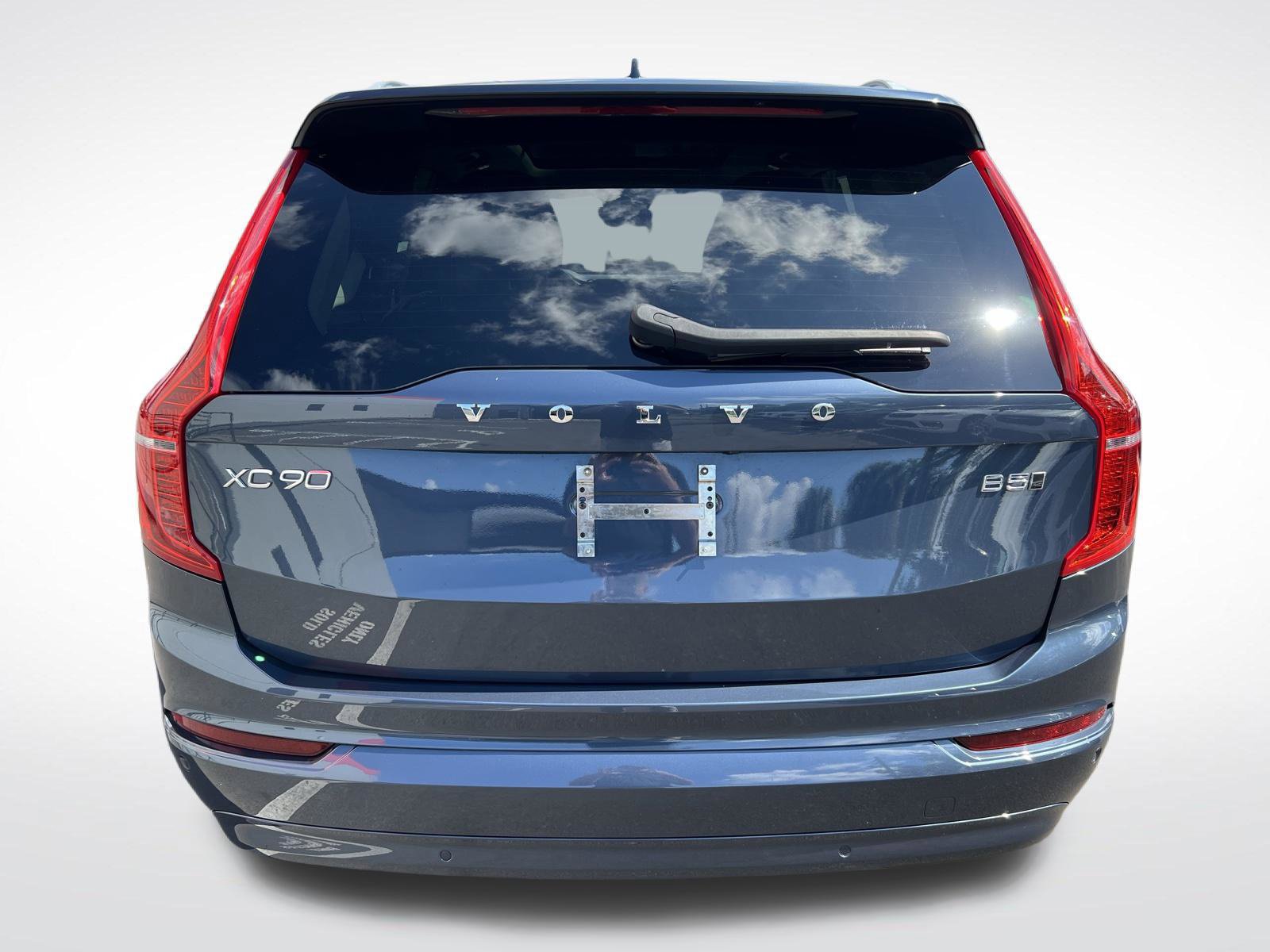 Used 2023 Volvo XC90 B5 Core AWD/4WD image 6