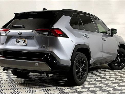 Used 2022 Toyota RAV4 XSE image 10