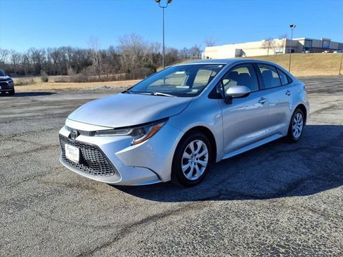 Used 2022 Toyota Corolla LE image 44