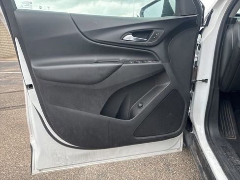 Used 2020 Chevrolet Equinox LT FWD image 8