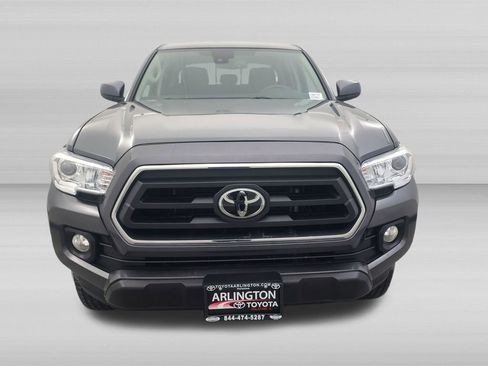 Used 2023 Toyota Tacoma SR5 AWD/4WD image 11