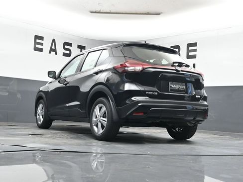 New 2025 Nissan Kicks Play S image 12